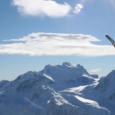 克劳迪伊丽莎白米谢尔罗德度特尔住宿加早餐旅馆 * Le Châble