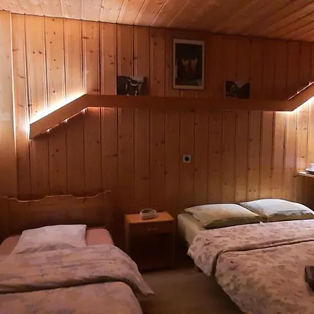 克劳迪伊丽莎白米谢尔罗德度特尔住宿加早餐旅馆 Le Châble