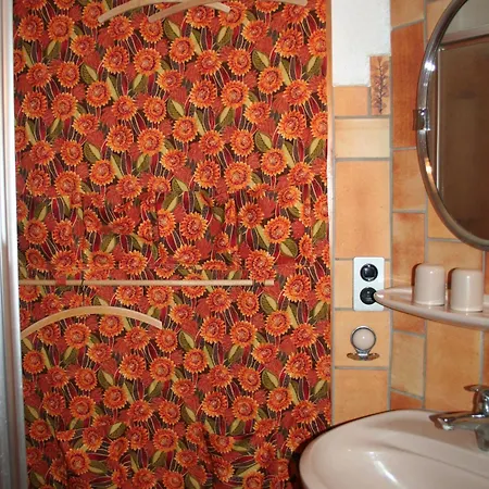 Claudy Et Elizabeth Michellod-dutheil B&B *