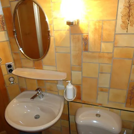 Claudy Et Elizabeth Michellod-dutheil B&B