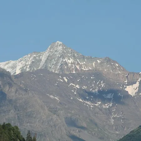 Oda ve Kahvaltı Claudy Et Elizabeth Michellod-dutheil